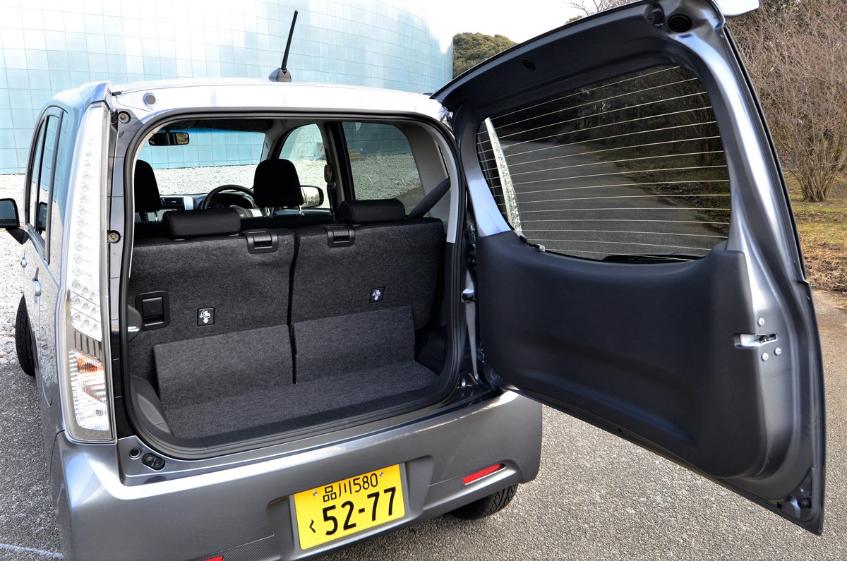 時代遅れかと思いきや なぜ跳ね上げ式じゃない 横開き式バックドアが根強い理由 ベストカーweb 自動車情報サイト 新車 中古車 Carview