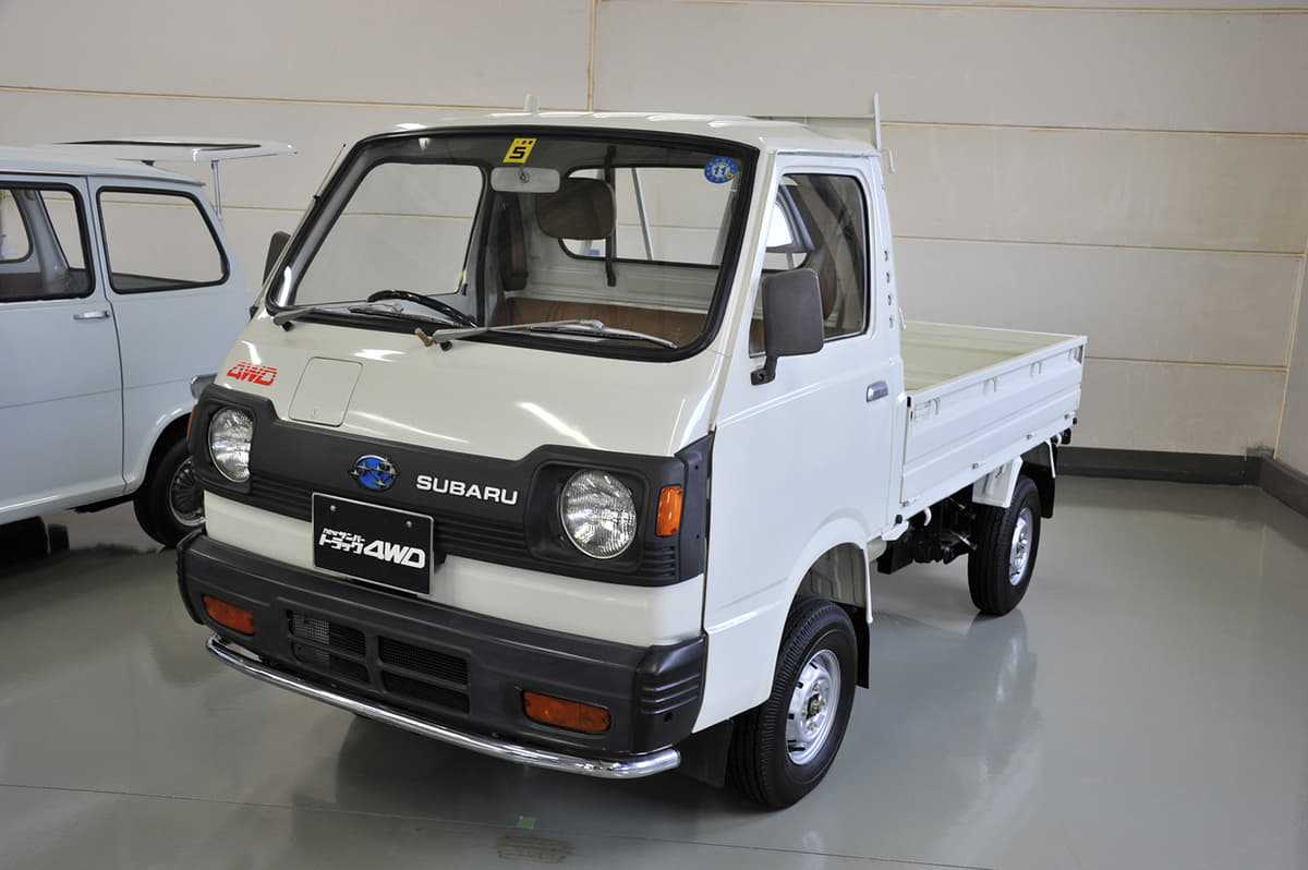農道のポルシェ てんとう虫 軽初のcvt フルタイム4wd 圧倒的な個性を放つスバルの軽自動車５選 Auto Messe Web 自動車情報サイト 新車 中古車 Carview