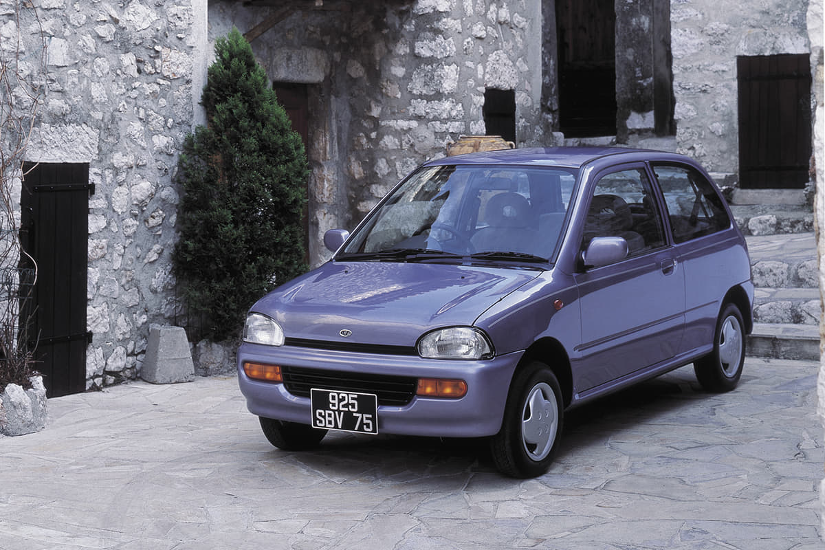 農道のポルシェ てんとう虫 軽初のcvt フルタイム4wd 圧倒的な個性を放つスバルの軽自動車５選 Auto Messe Web 自動車情報サイト 新車 中古車 Carview