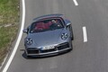 新型911ターボSは新シャシーや空力システムにタイヤ温度モニターまで装備して走りを進化させた