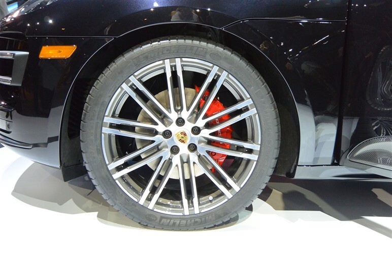 ワールドプレミアされたマカンの詳細スペック