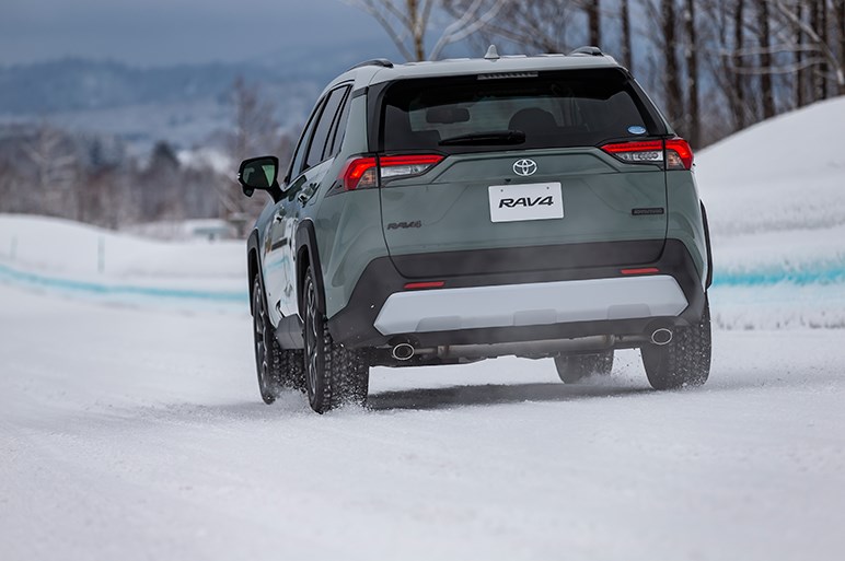 トヨタRAV4が日本に復活。若向けの派手なデザインだが走りや機能の完成度は高い