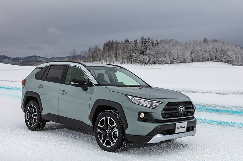 トヨタRAV4が日本に復活。若向けの派手なデザインだが走りや機能の完成度は高い