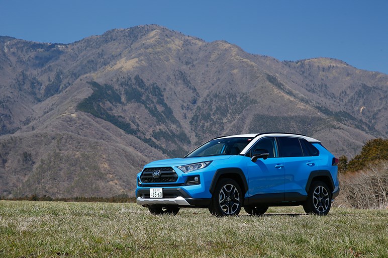 トヨタRAV4が日本に復活。若向けの派手なデザインだが走りや機能の完成度は高い