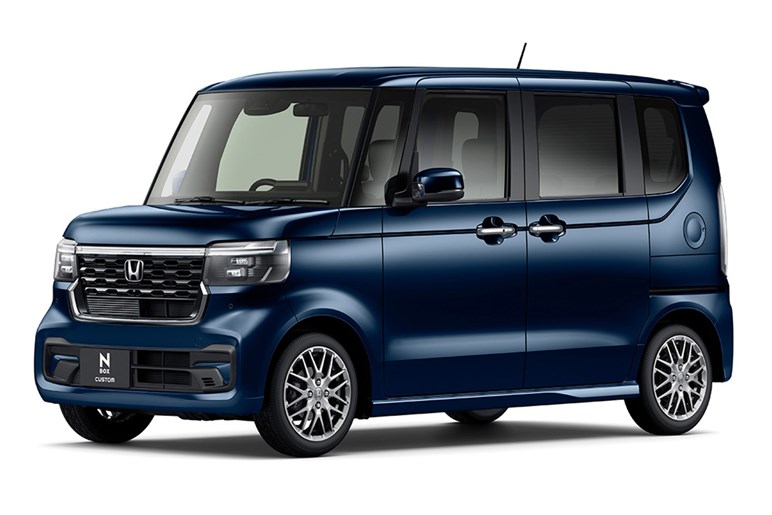 【悩ましい】軽自動車とコンパクトカーどっちが良い問題。「N-BOX」と「ルーミー」で維持費を比べてみると…？