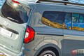 【ドイツ】日産の新「“ラージ”ミニバン」発表！ パワフルな「7人乗り仕様」！ 約600万円の全長4.9m級モデル！ 押し出し感“控えめ”な「タウンスター」独に登場
