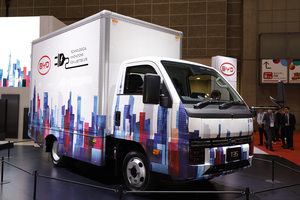BYDは軽EVだけでなく商用車でも日本専用モデルを出してきた！　普通免許でも運転可能なEVトラック「T35」が可能性の塊だった【ジャパンモビリティショー2025】