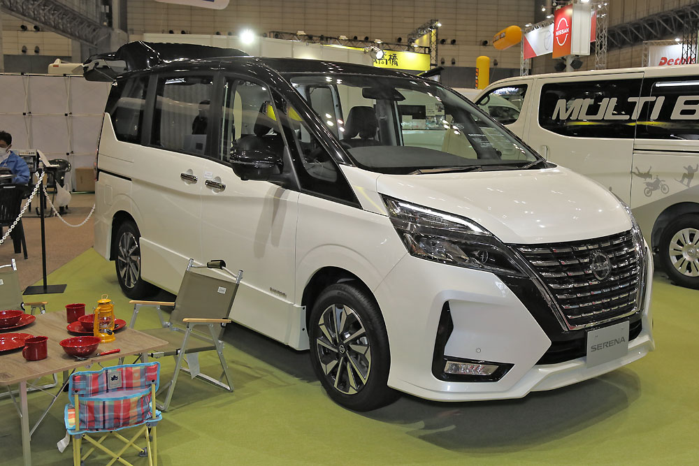 車中泊はミニバンで 日産セレナ マルチベッド ジャパンキャンピングカーショー21 Autocar Japan 自動車情報サイト 新車 中古車 Carview