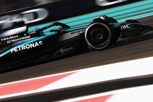 メルセデス、マクラーレンとは戦えず？　ラッセルは「レッドブルやフェラーリとの争いになる」と予想