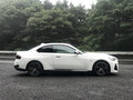 新型「BMW 220i M sport」試乗記　新しい高級スポーツカーの旋回芸術を味わう