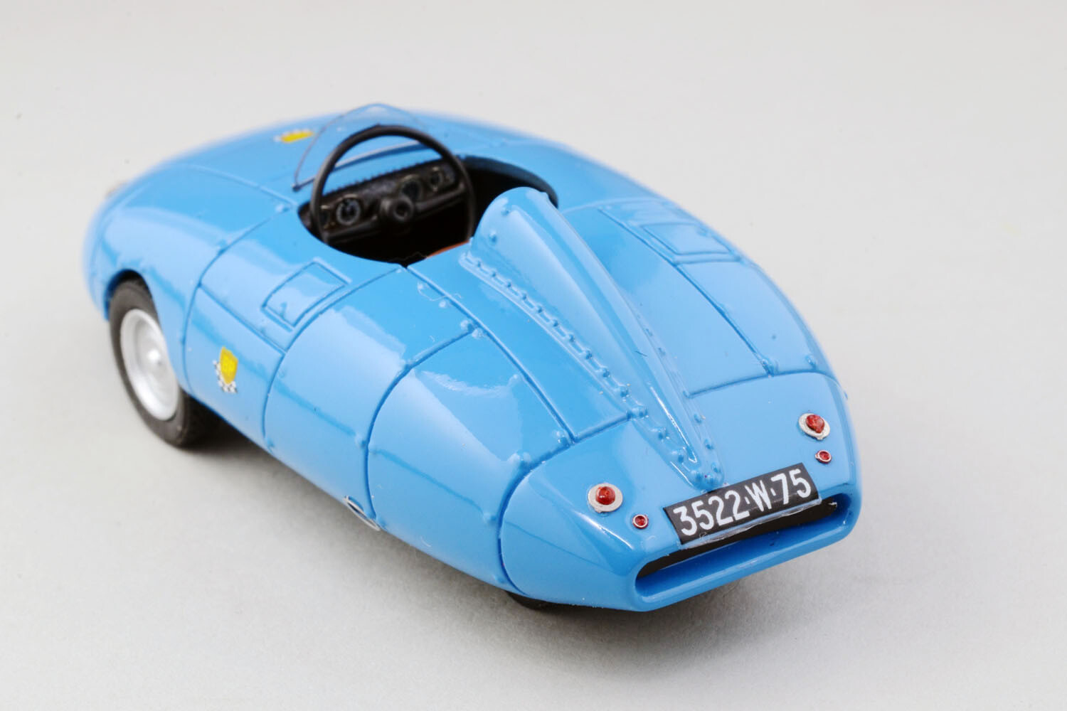 バブルカー「イセッタ」に速度記録車があった！ フランスの「ヴェラム」版はどうして売れなくなったのか