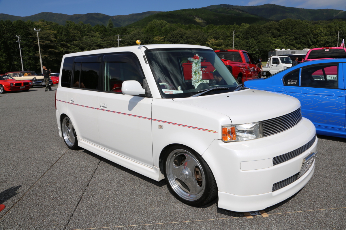 彼女も大満足 の90年代風 しゃれおつ カスタムを発見 スーパーアメリカンフェスティバル17 Auto Messe Web 自動車情報サイト 新車 中古車 Carview