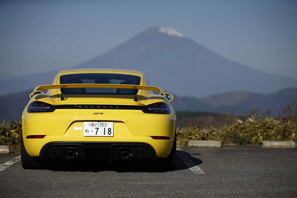 ある意味究極に悩ましい選択 ポルシェ911カレラ 718ケイマンgt4 野口 優のスーパースポーツ一刀両断 Le Volant Carsmeet Web の写真 32ページ目 自動車情報サイト 新車 中古車 Carview