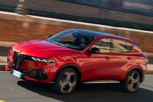 凛々しい目つきで誘惑　アルファ・ロメオ・トナーレ・プラグインHV（1）　Q4のアプデ内容を概説