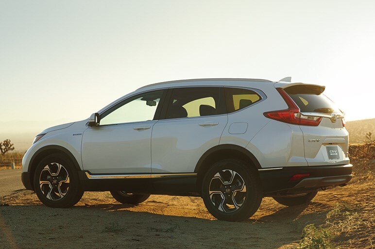 ホンダCR-V発売。世界で売れるベストセラーSUVはやや高級志向で登場