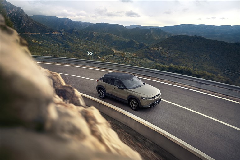 【マツダが明言】本当だった次期「CX-5」計画！ ハイブリッドはTHSのマツダチューン版が濃厚
