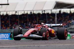 フェラーリ、パワーステアリングに問題アリ？　高速コーナーでの違和感の原因か