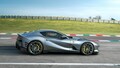フェラーリが812スーパーファストの限定車を公開。外観もエンジンも大幅変更でレースマシン風に
