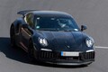 【3600万円超？】新型「911ターボS」がテスト中。ハイブリッド搭載で700馬力に到達、価格は大幅上昇か