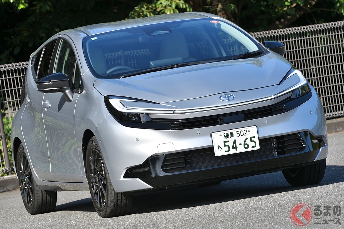 トヨタ新「低燃費コンパクトカー」がスゴイ！ 「リッター33キロ超え」だけど実際の数字は？ 一般・高速道路＆エアコンONで“普段走り”して感じた「アクア」の進化と「気になる燃費」は？