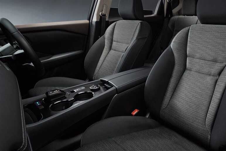 【360万円の最安グレード】日産エクストレイルの「S（FWD）」はアリかナシか、装備をチェックしてみた！