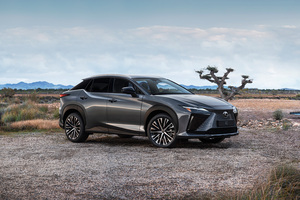 レクサス「RZ」、トヨタ「bZ4X」、ボルボ「C40 Recharge」、買うならどれ？話題の電気自動車3選