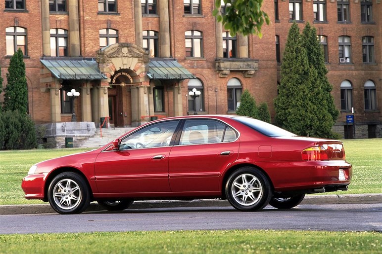 【去りゆく4ドアセダン…】アキュラ「TLX」が30年の歴史に幕。後継はインテグラ？ 今後はSUV路線強化へ