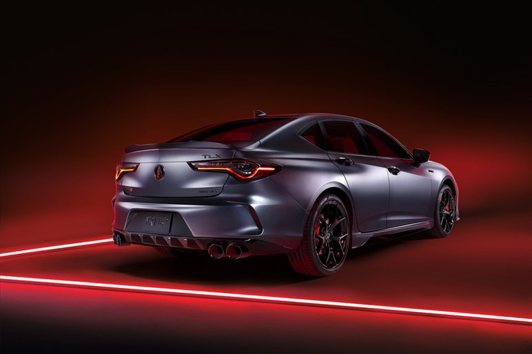 【去りゆく4ドアセダン…】アキュラ「TLX」が30年の歴史に幕。後継はインテグラ？ 今後はSUV路線強化へ