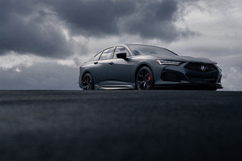 【去りゆく4ドアセダン…】アキュラ「TLX」が30年の歴史に幕。後継はインテグラ？ 今後はSUV路線強化へ
