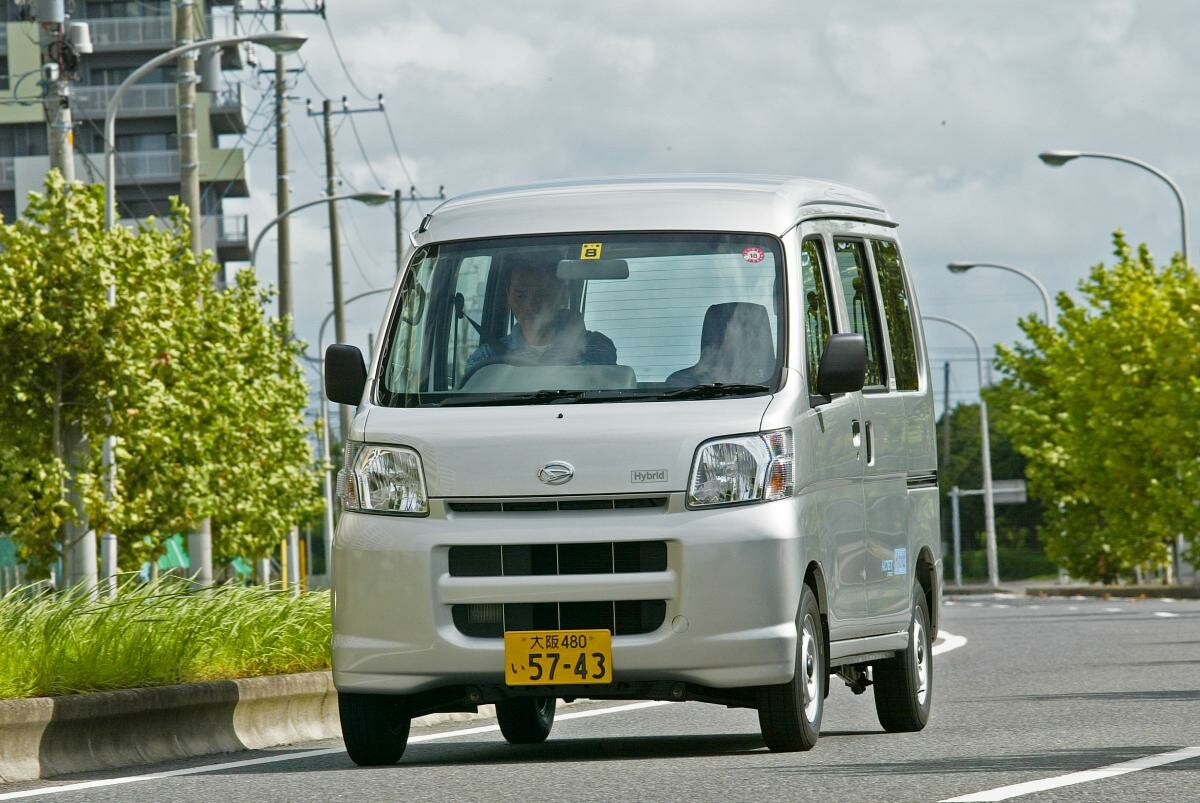 ハイブリッドなのに日陰の存在！　ひっそり消えたマイナーHV車３選