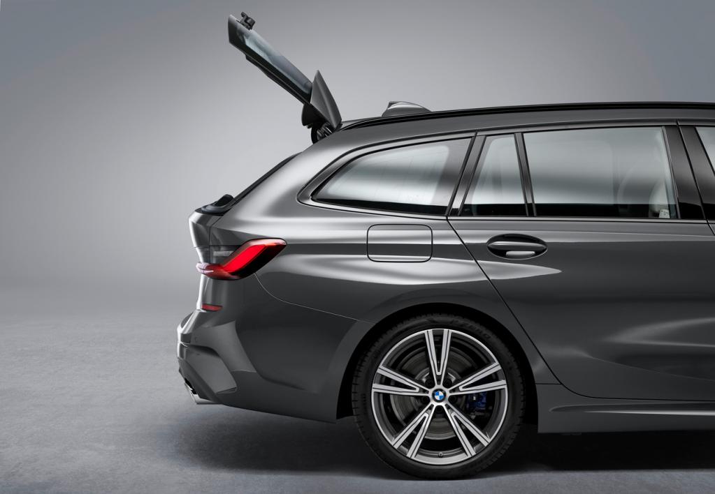 トランクが超絶広い 最大荷室容量1510lを実現した新型 Bmw3シリーズ ツーリング が上陸 Motorfan 自動車情報サイト 新車 中古車 Carview