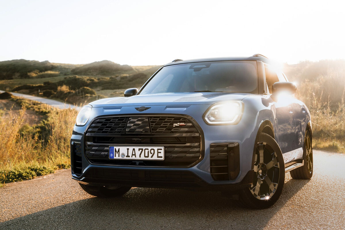 MINI カントリーマンに200台の限定モデルを設定　ディーゼルモデルにJCWトリムMを特別装備