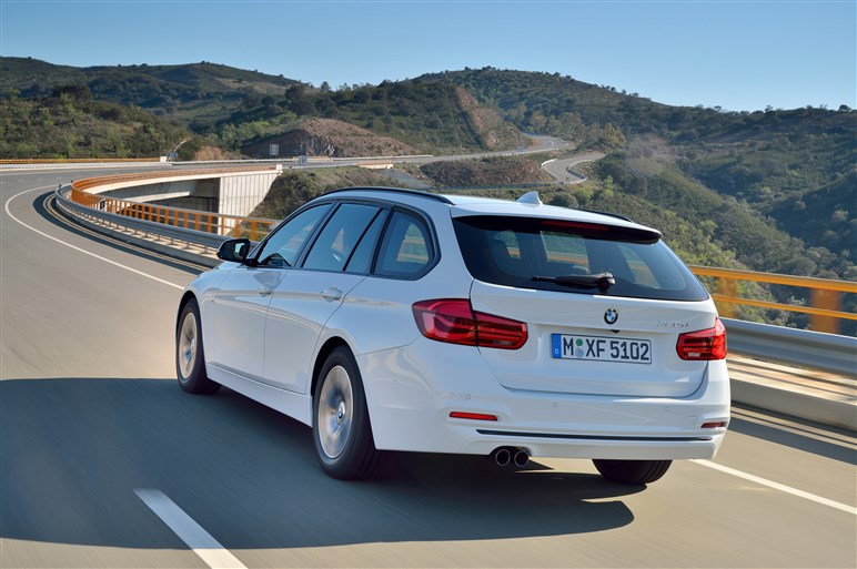 BMW 3シリーズのフェイスリフト版が正式発表！