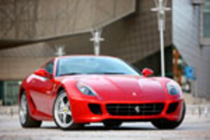 フェラーリ599HGTE、じゃじゃ馬かと思いきや… 