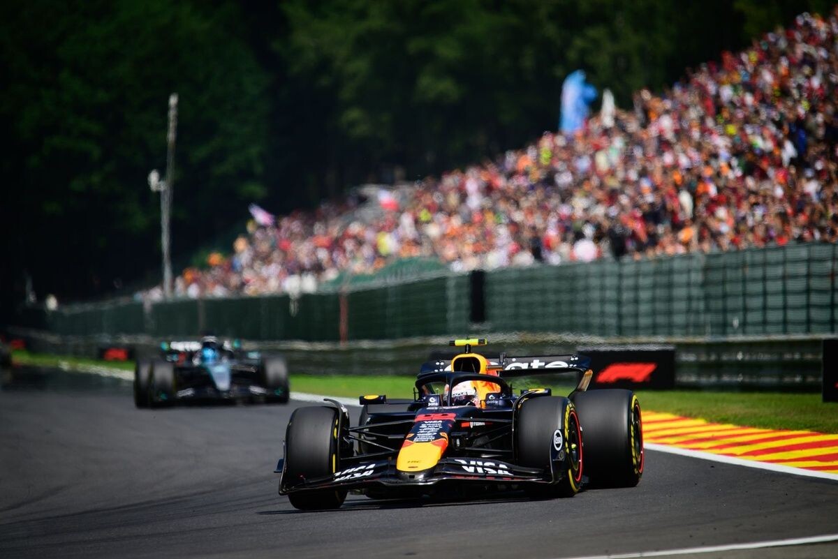 F1ベルギー決勝速報｜ピアストリが逃げ切り優勝。レッドブル角田裕毅は13位でポイント届かず