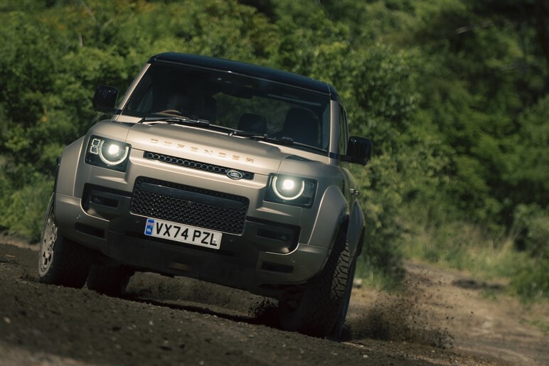 一瞬で完売した「ディフェンダーOCTA」はやはり凄かった。26年モデルの登場は間近か…ただ悩ましい点も？