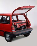 CMソングが印象的だった1980年代の日本車5選