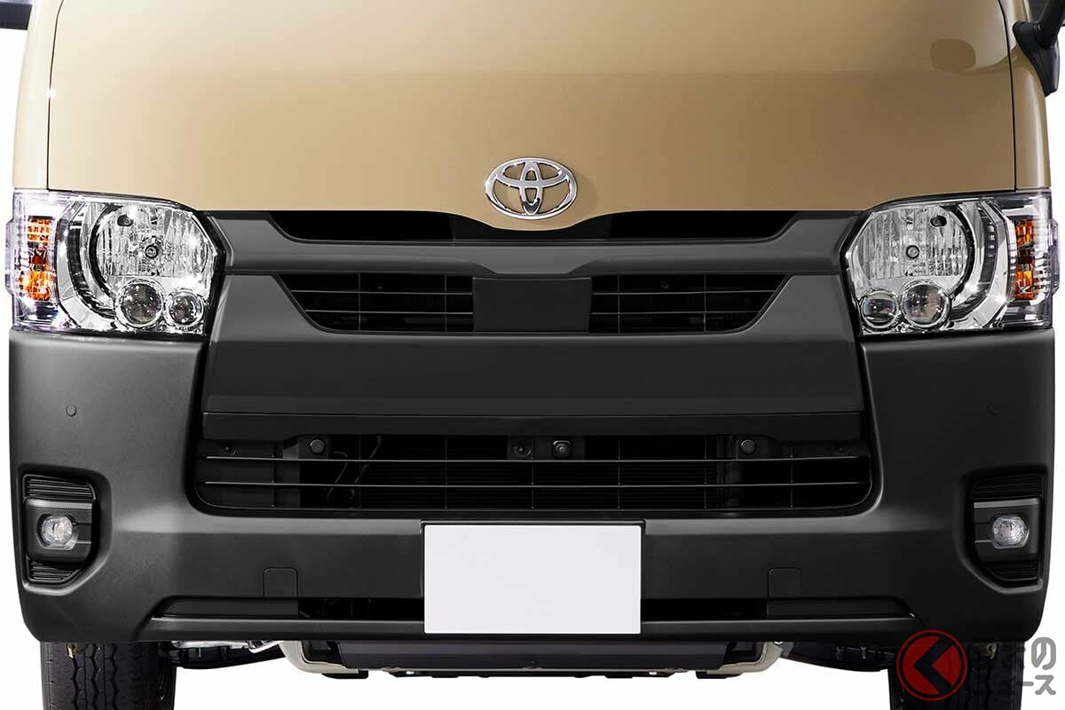 トヨタ新型「ハイエース」黒顔＆アースカラーの「アウトドア仕様」発売！ 便利機能も追加！ 「最新モデル」どう進化？