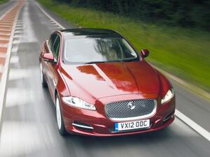 【10年ひと昔の新車】ジャガー XJシリーズはダウンサイジングに4WDなどで進化した