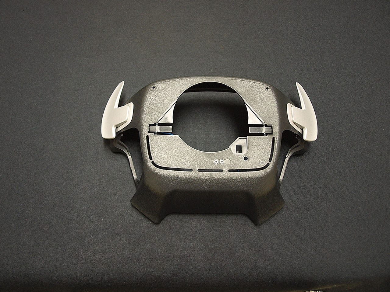 指先でカチっと まるで純正のようなパドルシフトを後付け Rim 0系ハイエース カスタム スタイルワゴン ドレスアップナビ 自動車情報サイト 新車 中古車 Carview
