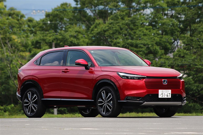 【どちらを選ぶか】ホンダの人気SUV「ヴェゼル」の“プレイ”と“ハント”2つのパッケージを徹底解説。あなたは都会派？アウトドア派？