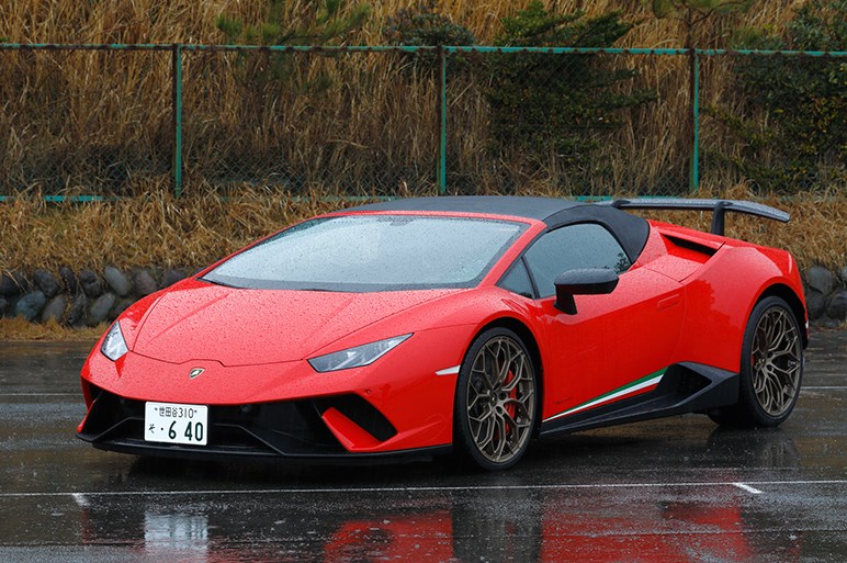 最高速325kmのオープンカー ランボルギーニ ウラカン ペルフォルマンテ スパイダー Carview 自動車情報サイト 新車 中古車 Carview