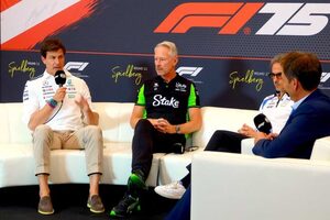 フェルスタッペンとメルセデスの交渉はほぼ確実か。加入前提の質問に慎重な受け答えをしたウォルフ【代表のコメント裏事情】