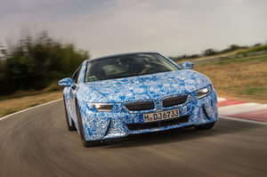 BMW i8プロトタイプ。今度は清水和夫が報告