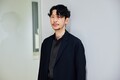 ボッテガ・ヴェネタが森岡書店と共に菅原敏の詩集『珈琲夜船』展を開催する