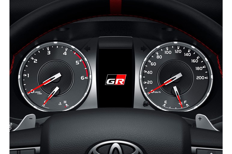 トヨタの高性能グレード「GRスポーツ」の魅力と検討時に注意したい点とは？