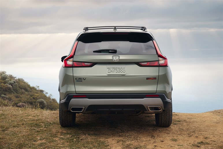 【明日発表】新ハンマーヘッドライトが見えた！ 新型「RAV4」の追加イメージが公開。GR仕様も設定か!?