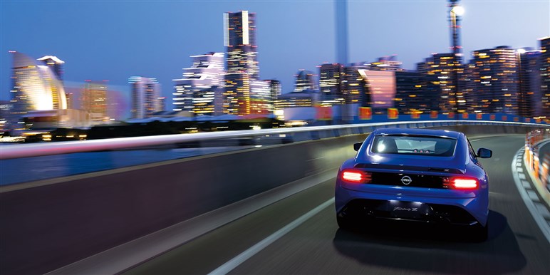 【転売ヤー涙目】「フェアレディZ」納期改善で中古車価格が大暴落。損切り者続出で今後の展開は？