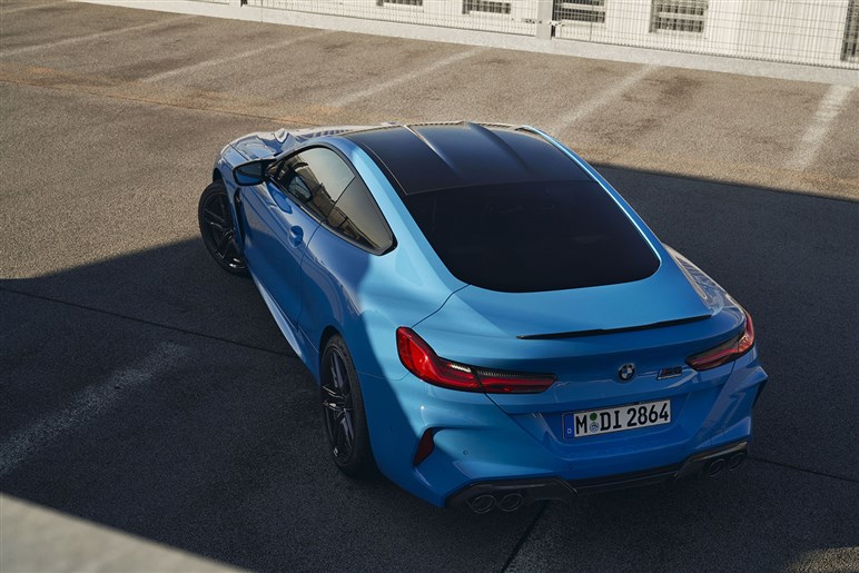 BMWが“謎のコンセプトカー”を予告。7000万円超「スカイトップ」の追加仕様か…「ヴィラ・デステ」で公開へ