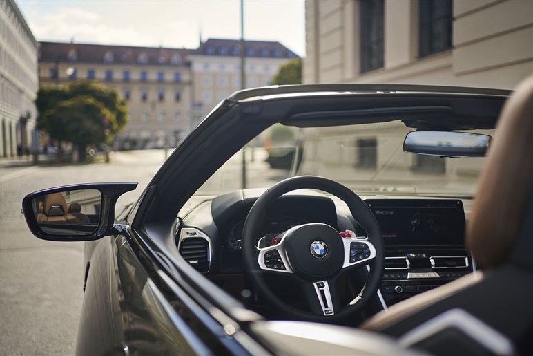 BMWが“謎のコンセプトカー”を予告。7000万円超「スカイトップ」の追加仕様か…「ヴィラ・デステ」で公開へ